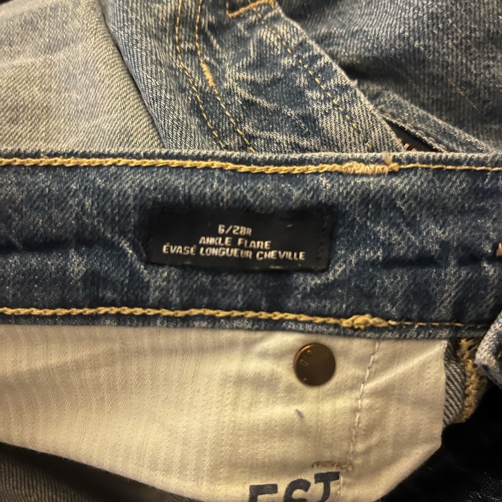 Gap Blue Distressed Women Jeans - Picture 3 of 4